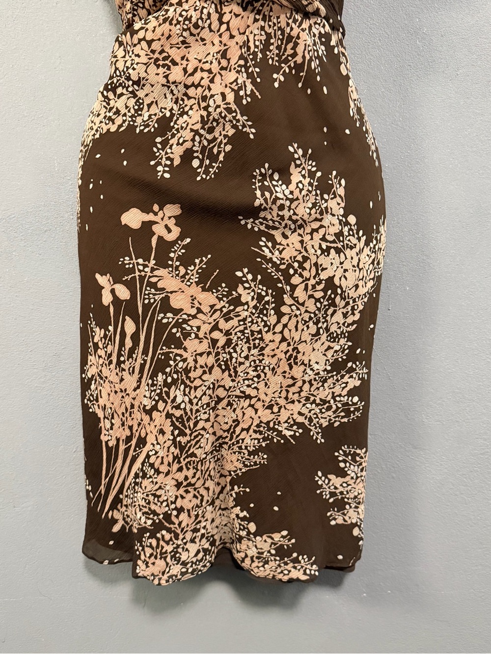 Ann Taylor 100% Silk Floral Chiffon Midi Dress (Size 0) - Picture 4 of 10